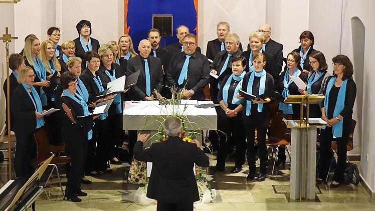 "Chorios" bei seinem Geburtstagskonzert. Foto: Michael Dörres