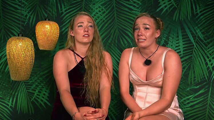 Taya und Yana sind nach ihrer Rauswahl schwer entt&auml;uscht.