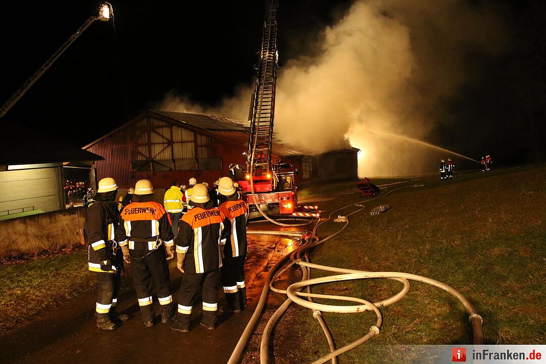 Großbrand zerstört Scheune in Herbartsdorf
