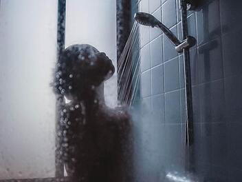 "Öko-Test" hat zahlreiche Haarspülungen untersucht. Symbolfoto: Tim Mossholder/unsplash.com
