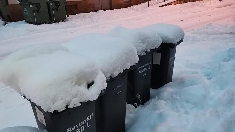 Raum Bamberg: Winterwetter legt M&uuml;llabfuhr und Wertstoffh&ouml;fe lahm