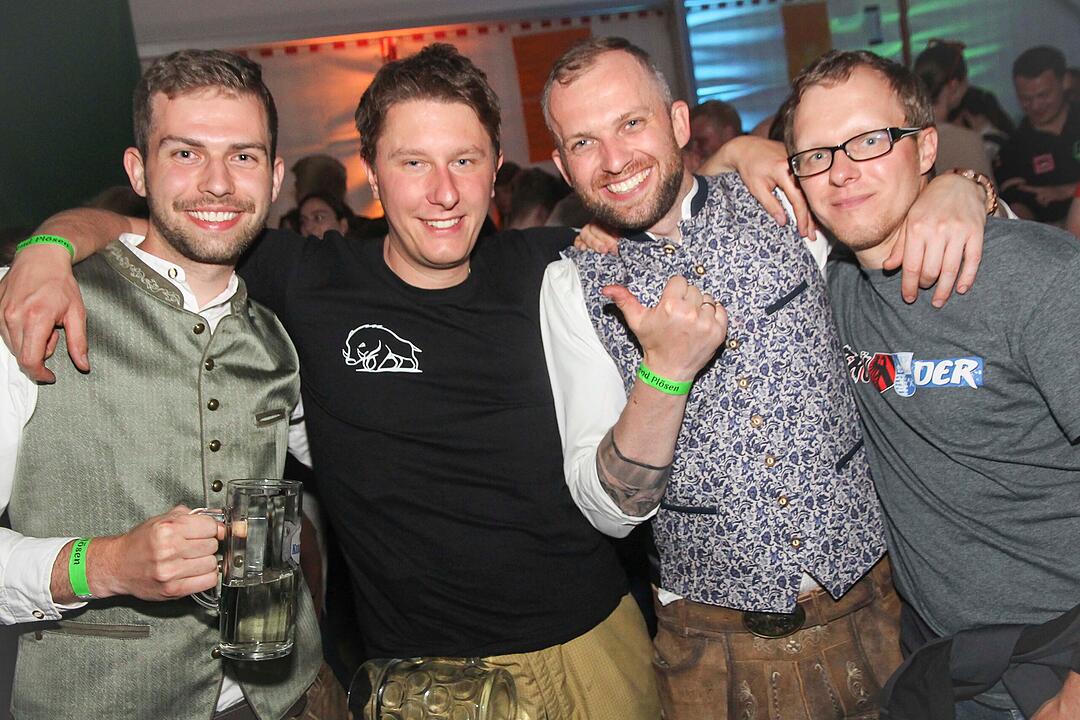 Party mit den DORFROCKERN Party mit den DORFROCKERN