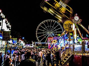 Das Coburger Vogelschie&szlig;en ist eines der &auml;ltesten Volksfeste in Bayern und fand die vergangenen zwei Wochen statt. Foto: Jochen Berger