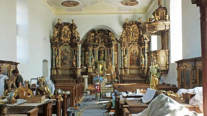 Die Renovierungsarbeiten in der Hannberger Kirche schreiten voran.