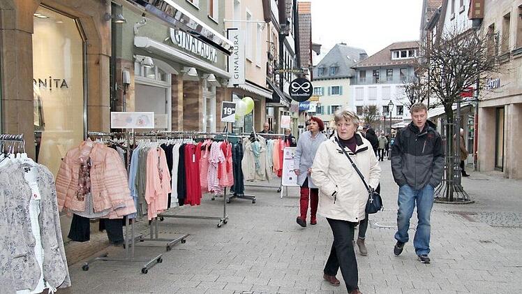Einen Sonntagsbummel, wie hier beim Frühjahrsmarkt im März, wird es vielleicht in Kulmbach nicht mehr geben.  Foto: Archiv
