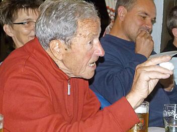 Bissig brachte Edgar Keller den Zustand mancher Wanderwege zur Sprache.  Foto: Lothar Weidner