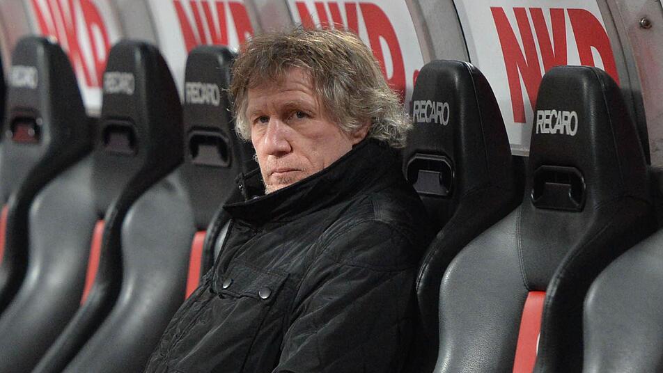Club-Trainer Gertjan Verbeek hofft in der Rückrunde auf viele Siege. Foto: dpa
