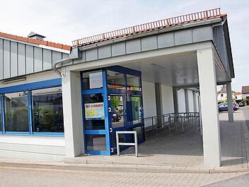 Noch ist offen, wann der neue Action-Markt einziehen kann. Lidl hat seinen Markt an dieser Stelle bereits vor elf Monaten geschlossen. Fotos: Tobias Kindermann