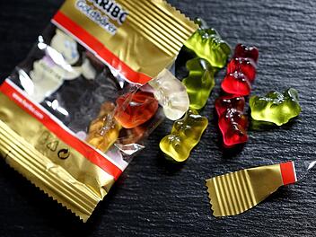 Haribo knausert beim Finderlohn: Für Millionen-Scheck nur sechs Packungen Gummibärchen