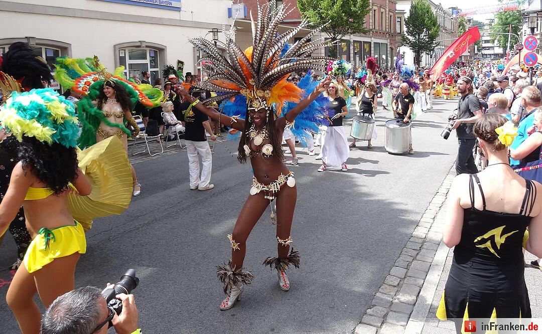 c_2016-07-10_Samba-Umzug07
