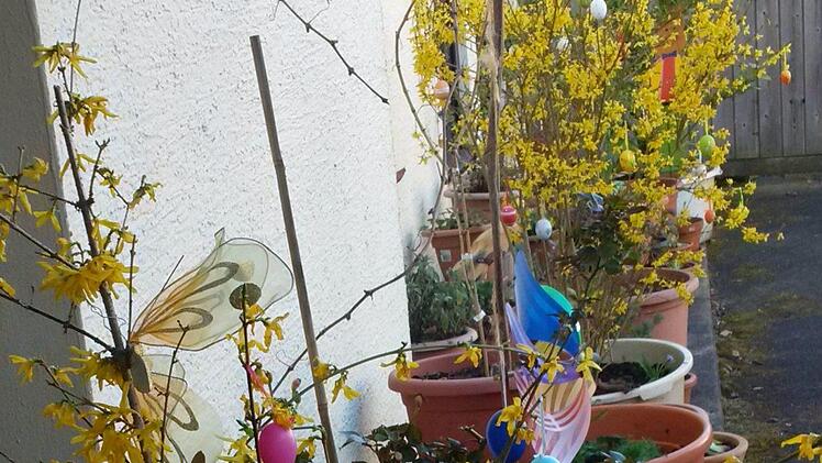 Einen Oster- und Kräutergarten haben die Bewohner des Seniorenheims Sinntal in ihrem Innenhof angelegt. Foto: Gudrun Friedrich-Kleine