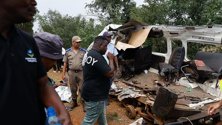 Sch&uuml;ler bei Busunfall in S&uuml;dafrika get&ouml;tet