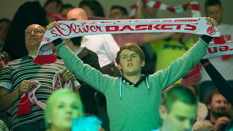 Würzburger Fans.  Foto: Tobias Köpplinger