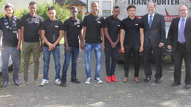 Auch Firmen-T-Shirts gab's.Foto: Ralf Kestel