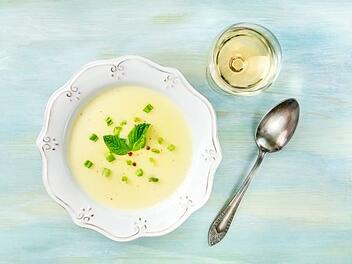 Würzburger Weinsuppe