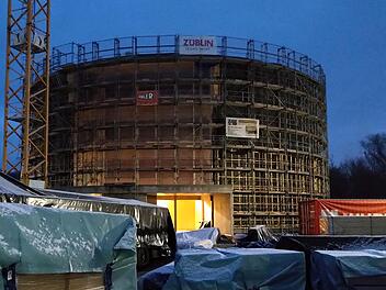 Auf dem Gelände des ehemaligen Güterbahnhofs in Coburg entsteht das "Globe", das zunächst als Interimsspielstätte fürs Landestheater dienen wird.