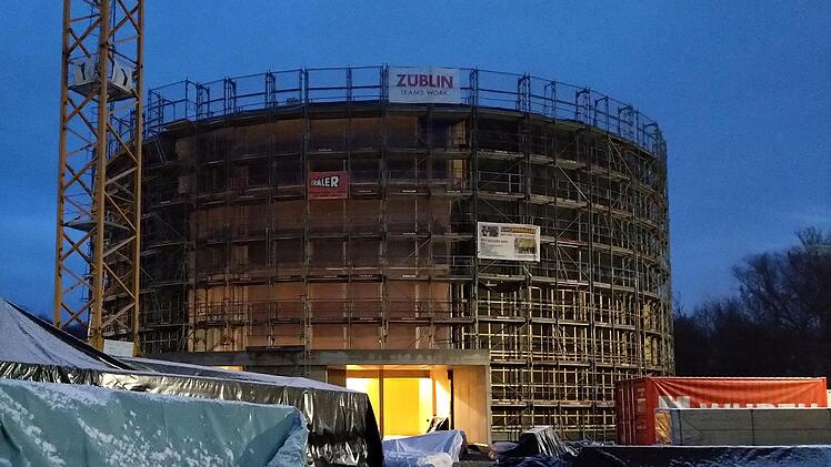 Auf dem Gelände des ehemaligen Güterbahnhofs in Coburg entsteht das "Globe", das zunächst als Interimsspielstätte fürs Landestheater dienen wird.
