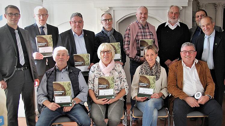 Diese Damen und Herren tragen die Werte der Gesellschaft