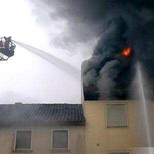 Brand in Wohnhaus in Schönbrunn