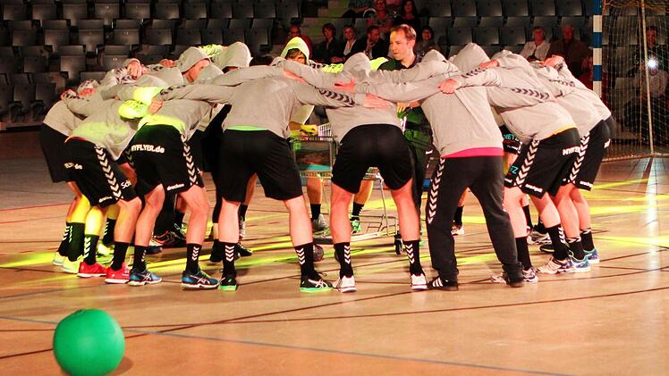 Handball-Sinfonie lautete das Motto eines Gemeinschaftsprojekts zwischen dem Landestheater und dem HSC 2000 Coburg in der HUK-Arena.Foto: Jochen Berger