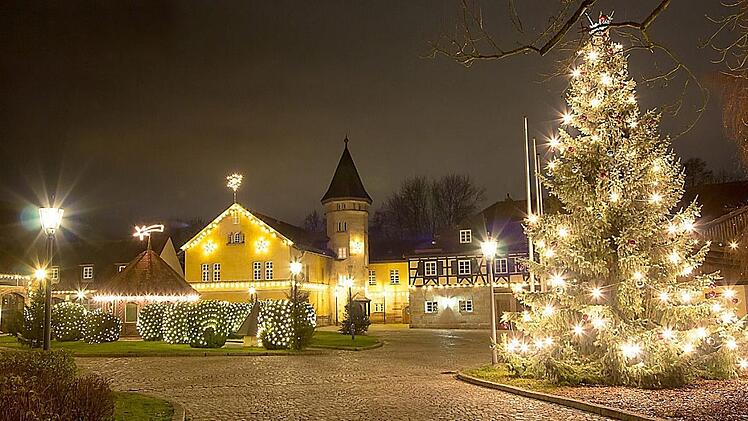 So schön kann Weihnachten sein: Ein Blick in die festlich geschmückte Domäne Oeslau.  Foto: CT-Archiv / Albert Höchstädter