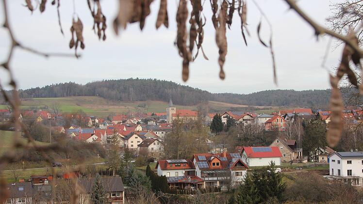 Kuriosum in Unterfranken: Bisher will offenbar niemand Bürgermeister von Breitbrunn (Landkreis Haßberge) werden. Es gibt keinen Kandidaten für das Bürgermeisteramt in der Gemeinde. Das Thema wurde jetzt auch nochmals im Gemeinderat angesprochen. Foto: Kiesewetter/Archiv