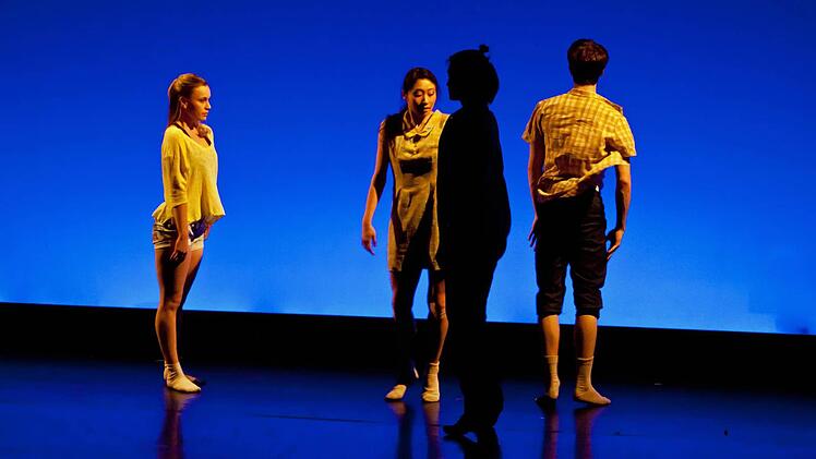 Impressionen vom Tanztheaterabend in der Coburger ReithalleFoto: Jochen Berger