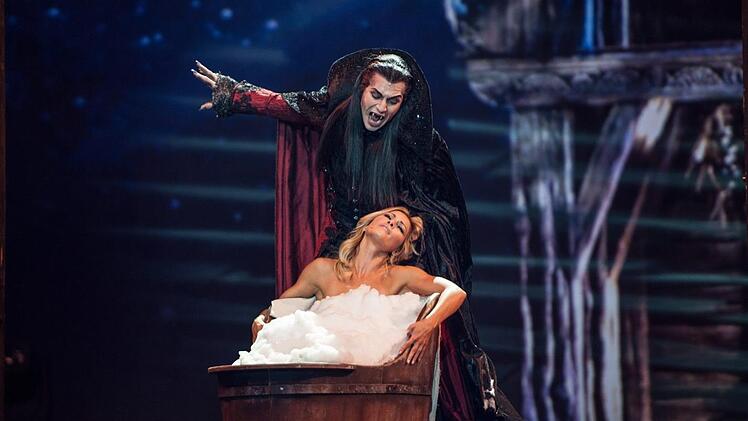 Am ersten Weihnachtstag l&auml;uft die Helene-Fischer-Show im ZDF. Dabei sind Stars wie Vanessa Mai. Helene Fischer selbst wird vollen K&ouml;rpereinsatz zeigen. Foto: ZDF / Anelia Janeva