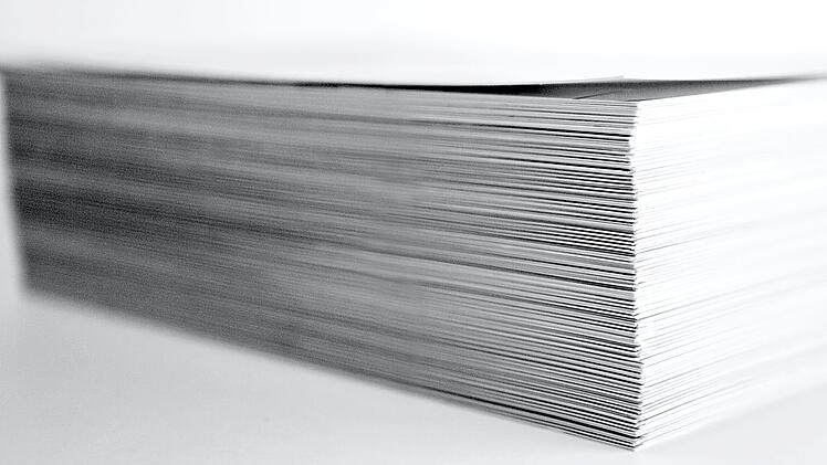 Druckerpapier-Schnäppchen für das Homeoffice: 5x500 Blatt Druckerpapier gibt es bei Amazon im Top-Angebot.