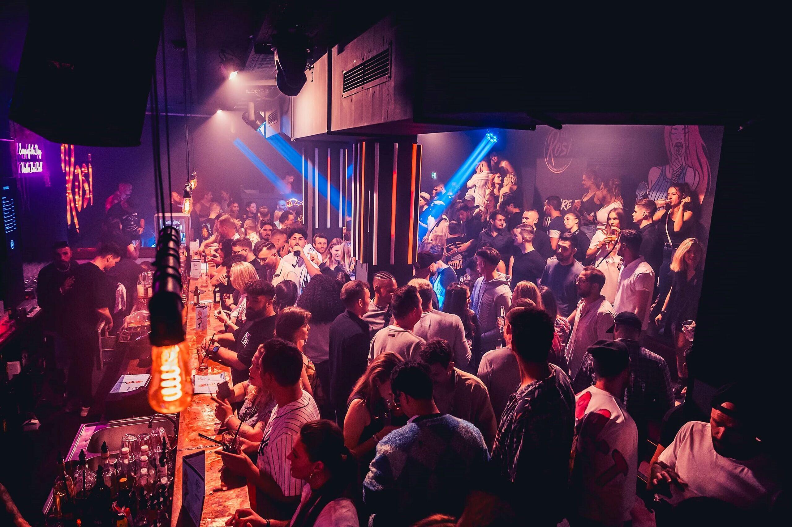 Nürnberg Club "Rosi Schulz" wieder neuer Name, neuer Stil, neue Terrasse