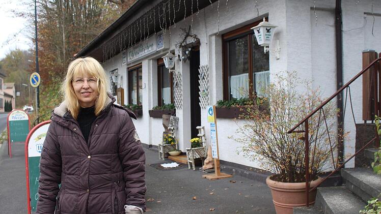 Cornelia Schönstein-Hahn betreibt seit 21 Jahren das Rhönstübchen im Staatsbad. Julia Raab
