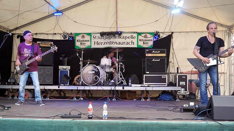 Abschiedskonzert der Band Rocktide mit Carlos Graca Alberto Parmigiani und Stephan Schumak