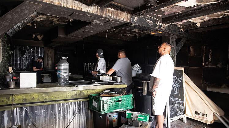 "Goodbye Deutschland"-Bar abgebrannt - Video zeigt verdächtigen Mann