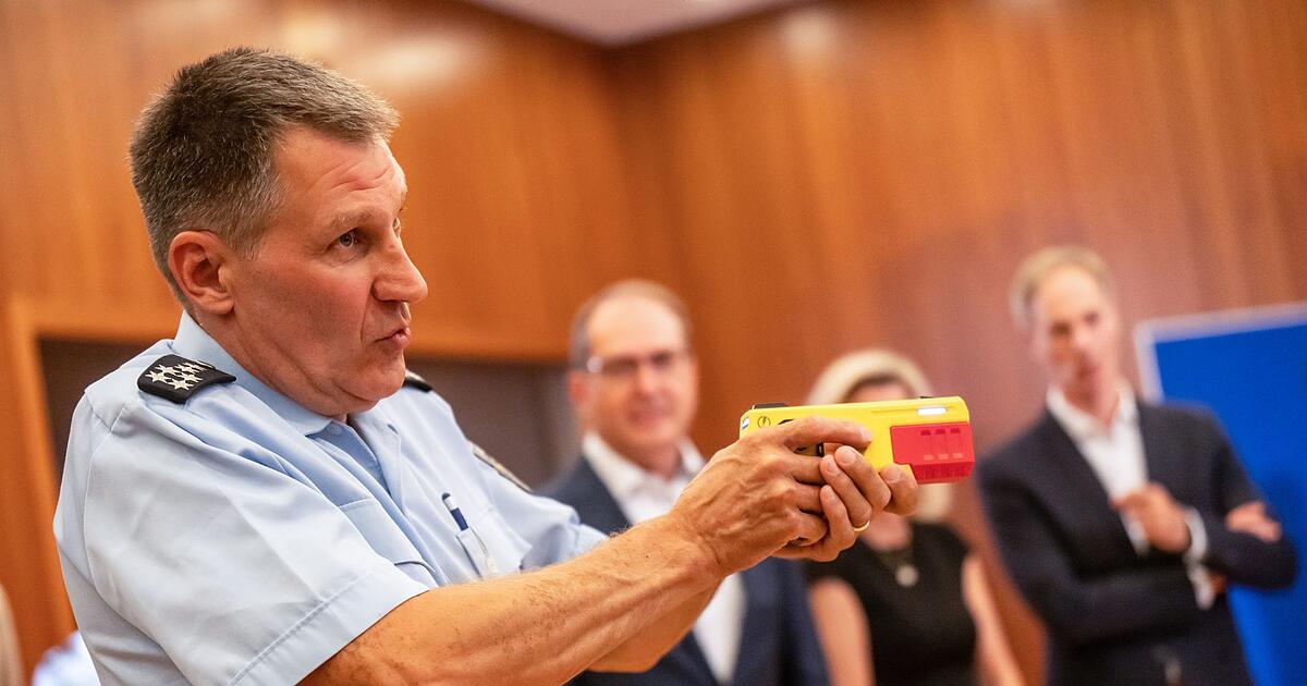 T-dliche-Sch-sse-aus-der-Dienstwaffe-Mehr-Taser-f-r-Polizei
