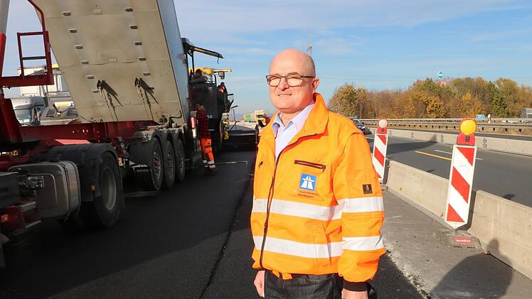 Michael Probst von der Autobahndirektion Nordbayern ist der Projektleiter des Autobahn-Ausbaus in Forchheim. Foto: Ronald Heck