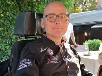 Neustadt: Verzweifelter Rollstuhlfahrer sucht Pflegekraft bei Facebook - "benötige für jeden Mist Hilfe" Neustadt: Verzweifelter Rollstuhlfahrer sucht Pflegekraft bei Facebook - "benötige für jeden Mist Hilfe"