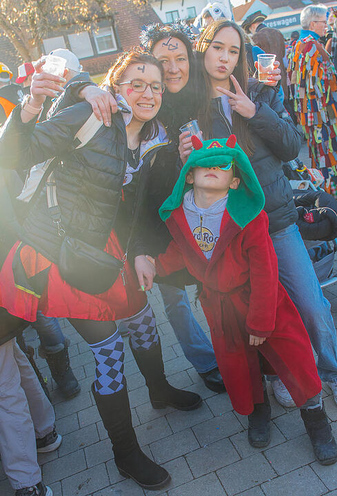 Die schönsten Fotos vom Allersberger Faschingszug 2025 gibt es hier! (Teil 1)