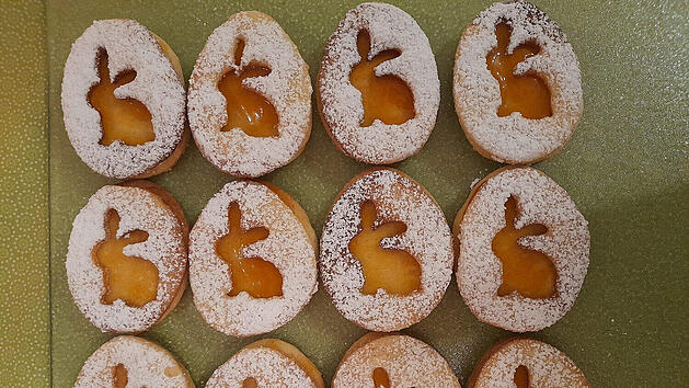 Gef&uuml;llte Osterpl&auml;tzchen
