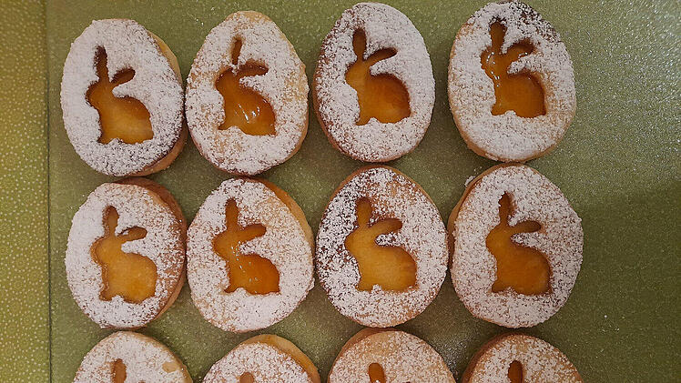 Gef&uuml;llte Osterpl&auml;tzchen