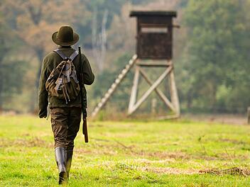 Volkach: J&auml;ger in Hochsitz erschossen