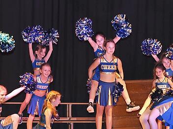 Die Cheerleader des TV Weismain zeigten eine beeindruckende Show.