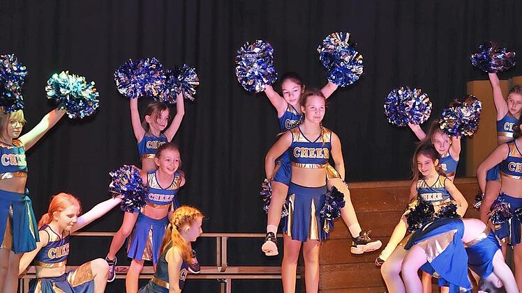 Die Cheerleader des TV Weismain zeigten eine beeindruckende Show.