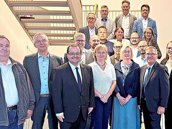 Der Stadtrat Hallstadt hat in seiner konstituierenden Sitzung die B&uuml;rgermeistervertreter gew&auml;hlt und Aussch&uuml;sse gebildet.Stadt Hallstadt