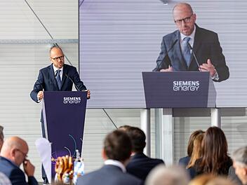 Grundsteinlegung Transformatorenwerk Siemens Energy