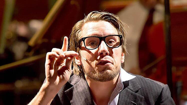 Alexander Peiler erntete reichlich Applaus mit einer Loriot-Szene.