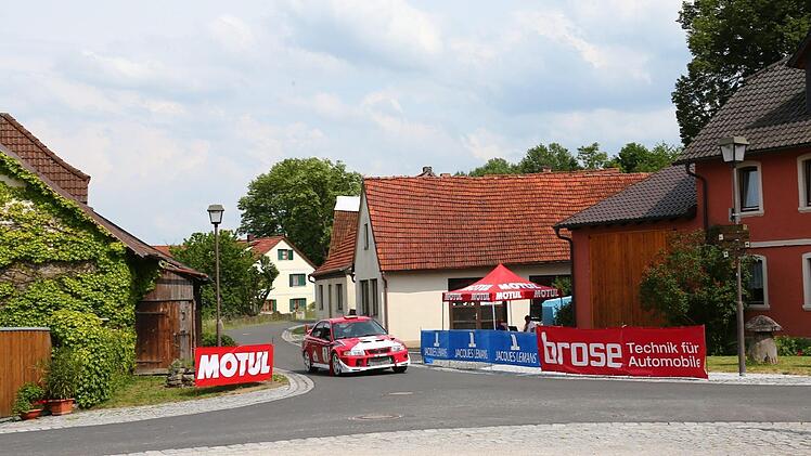 Rudi Reindl und Michael Ehrle fuhren mit ihrem Mitsubishi auf Rang 2.
