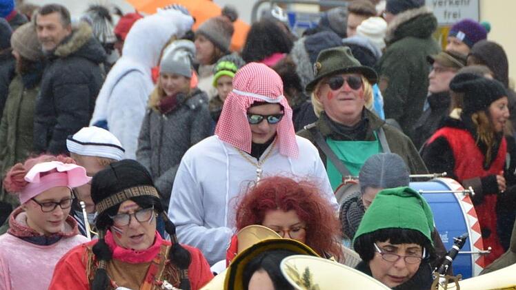 Straßenfasching in Ebenhausen Foto: Peter Rauch