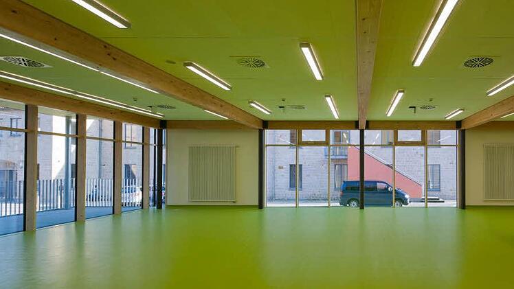 Neubau einer Schulmensa im Schulzentrum Eltmann. Architektur: Baurconsult Architekten Ingenieure, Haßfurt. Besichtigung Sonntag 14 bis 15 Uhr, Oskar-Serrand-Straße 27.  Foto: Gerhard Hagen,