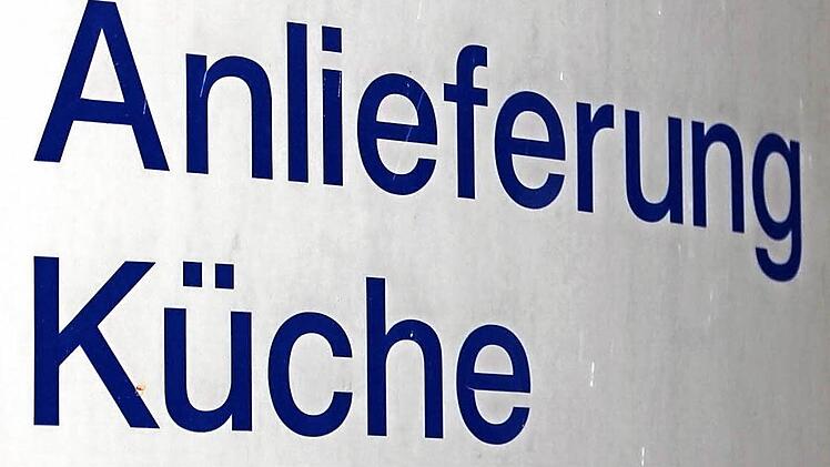 Neuerdings Dreh- und Angelpunkt für die Mittagessen. Die Anlieferung für die Gerichte aus Haßfurt.