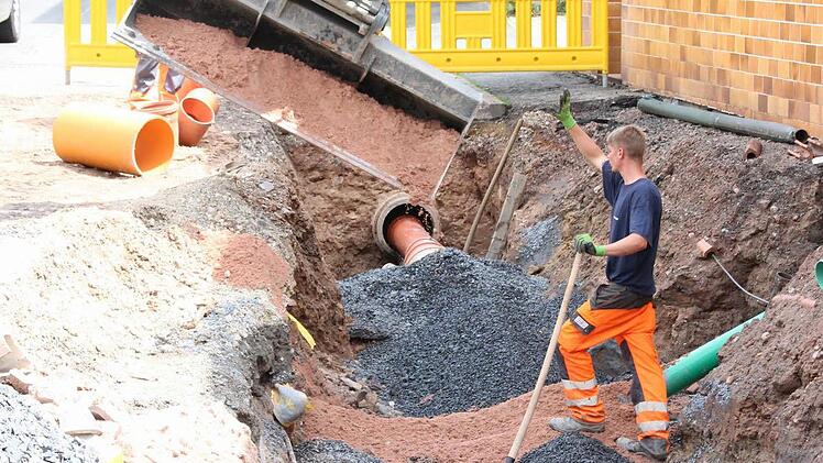 Arbeiten an den Entwässerungsleitungen Foto: Friedwald Schedel
